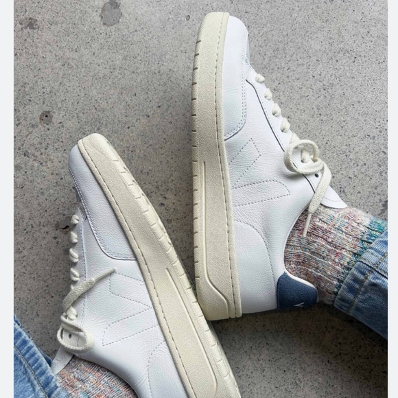 Veja V-12 Stitch OT Leather Sneaker Extra White/California 40EU/9US New in Box - Picture 1 of 8